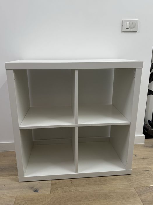 Etajera Ikea Kallax 77x77cm