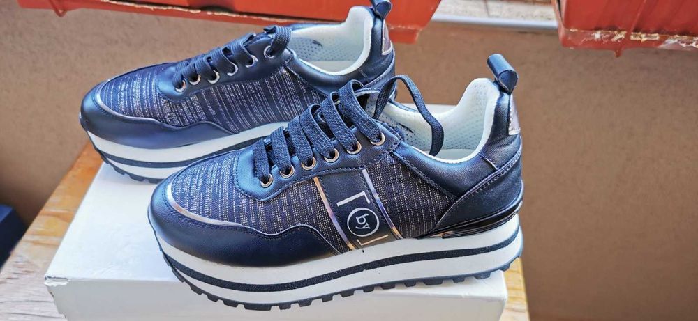 Оригинални маркови дамски сникърси LORETTA PETTINARI - 36 номер