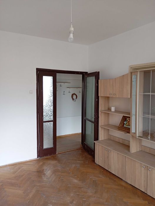 Apartment 2 camere decomandate în Tractorul