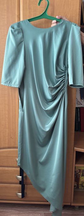 Продаю новый платье