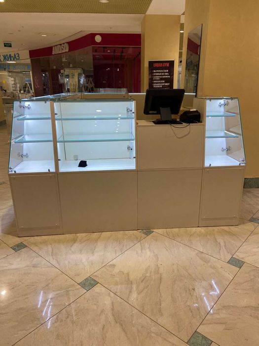 Продам бутик-остров 6 кв.