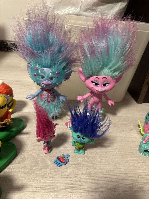 Играчки - Тролчета, Миньони, кубчета, пъзели