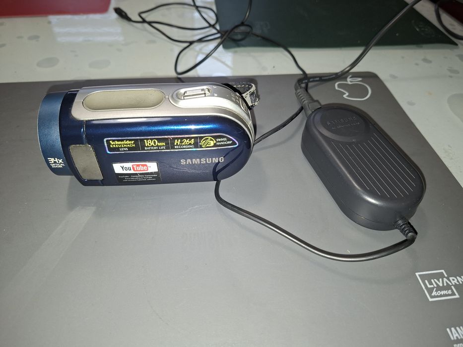 Samsung VP-MX20,  camcorder card SD, baterie bună,  încărcător