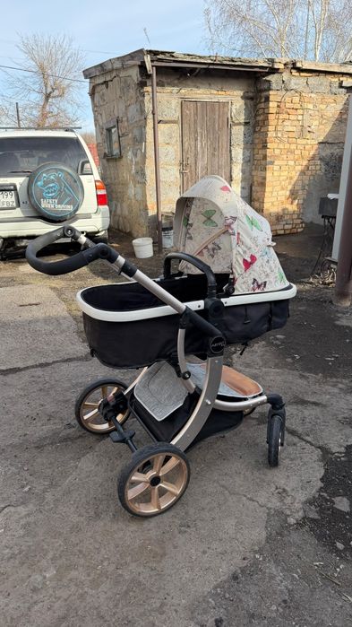 Коляска детская в хорошем состоянии