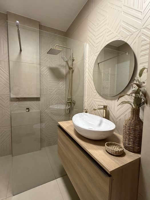 Inchiriere apartament nou Panoramic Teilor