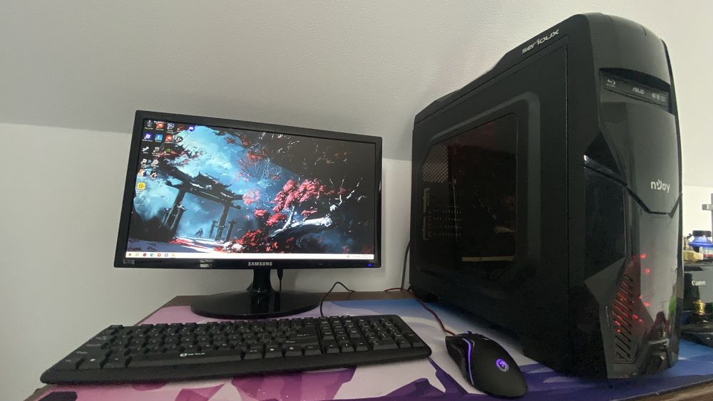 Sistem GAMING complet! - Unitate, monitor, tastatura, mouse