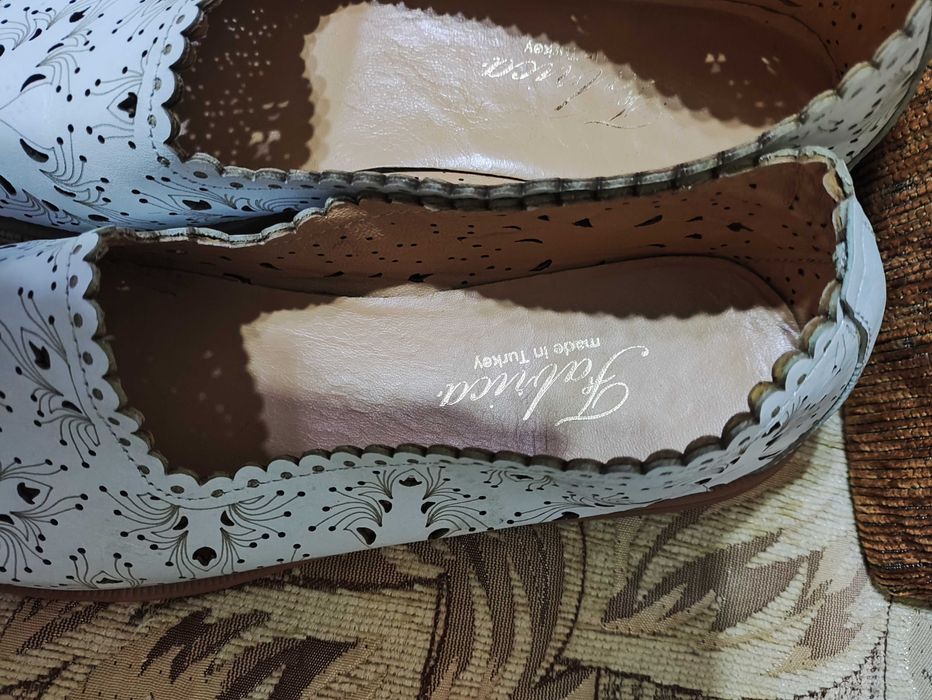 Туфли белые, р. 39