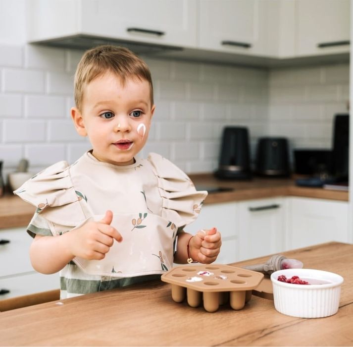 Tavite pentr inghetare lapte matern