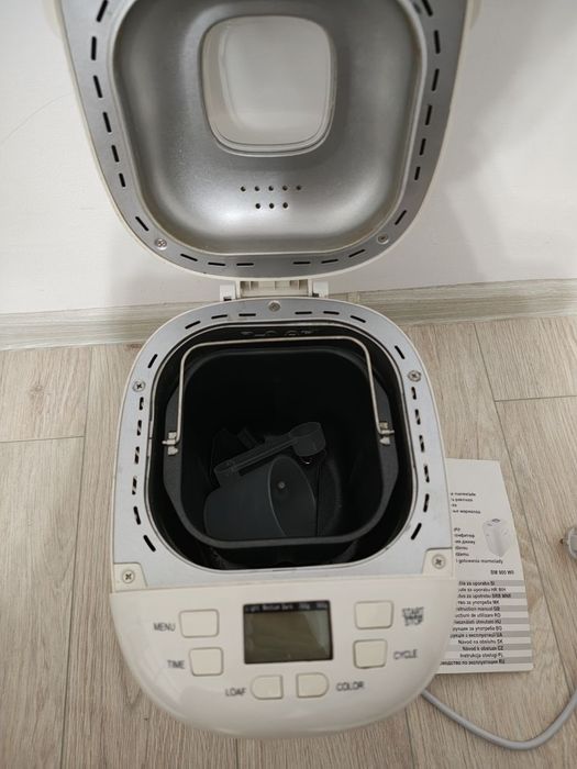 Se vinde masina de copt pâine Gorenje BM900WII, 0.9KG,