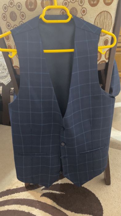 Costum in stare noua