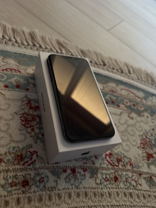 Продам Iphone X, срочно