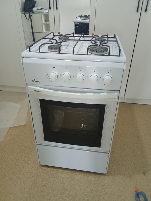 Продам газплиту Farma