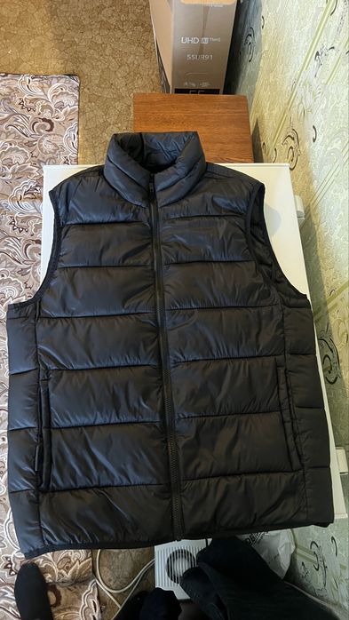 Безрукавка 3000тг