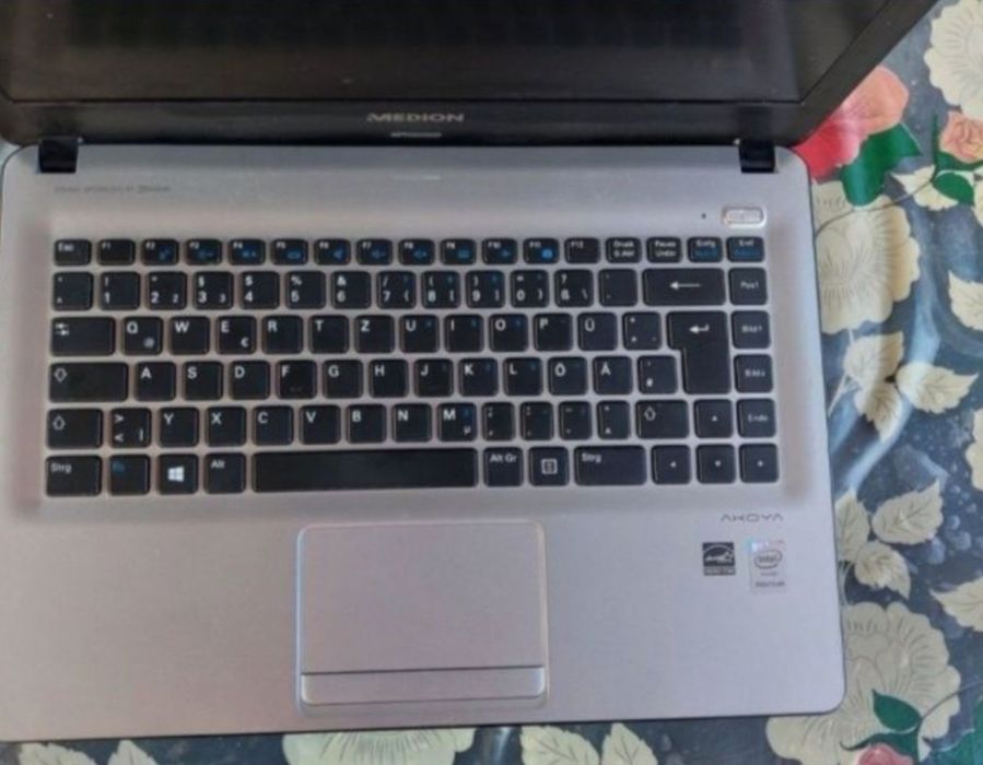Laptop Medion Akoya