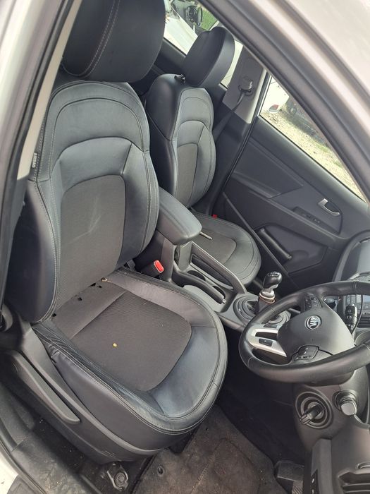 Киа Спортидж на части