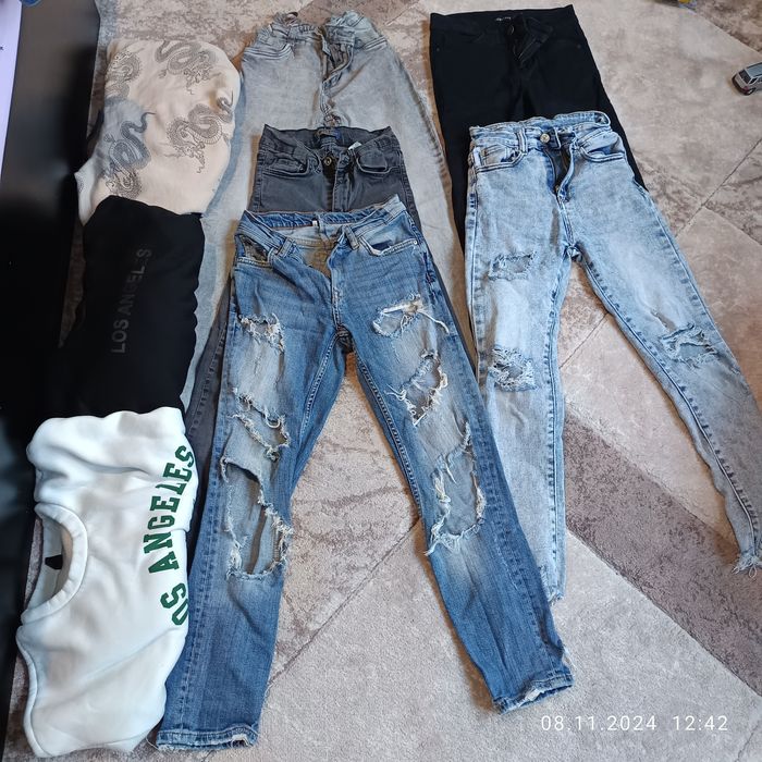 Голям лот от дрехи за млада госпожица и две якетаХС