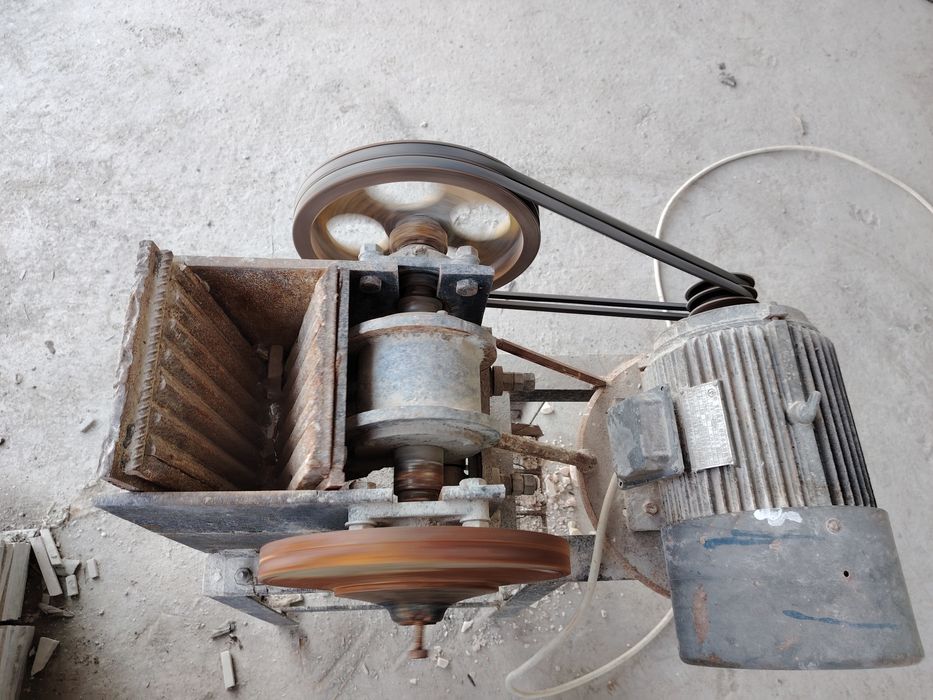 Дробилка бурсчатка ва тошларга