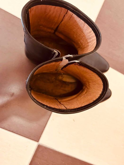 vand cizme militare + shanuri lemn vintage . impreuna sau separat !