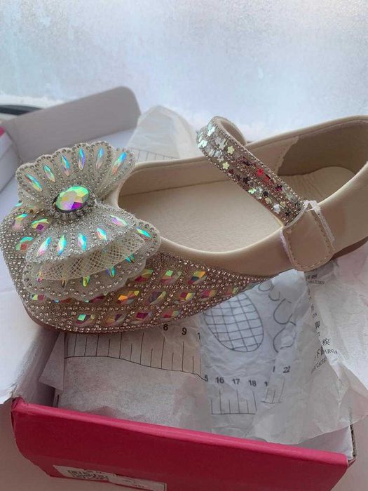 Туфли детские новые