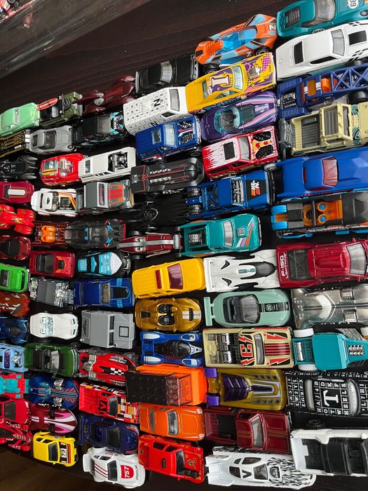 Hot wheels колички