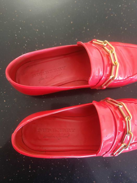 Лаковые лоферы Burberry, оригинал (39 размер)