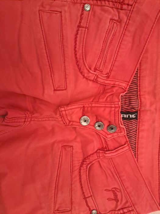 Маркови оригинални дънки