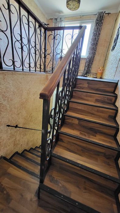 Продам дом 8 комнат