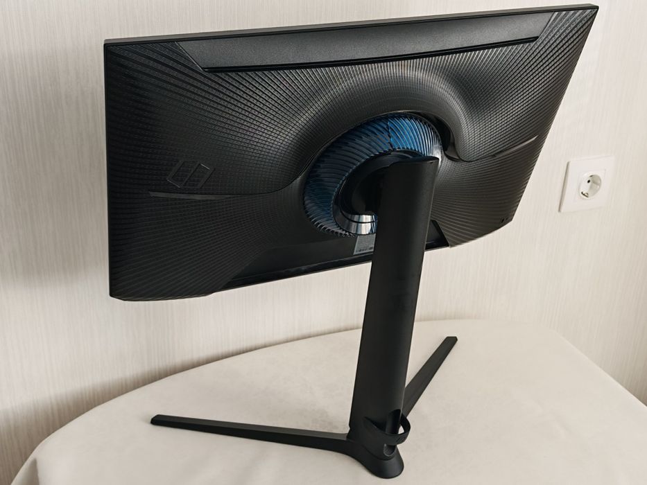 Монитор Samsung 144 hz