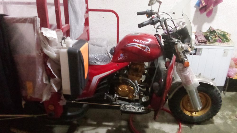 Mototsikl Gaz bilan ishlaydi