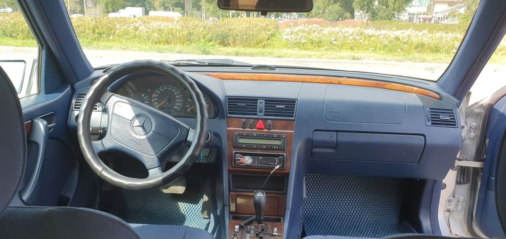Мерседес 240 C 1999