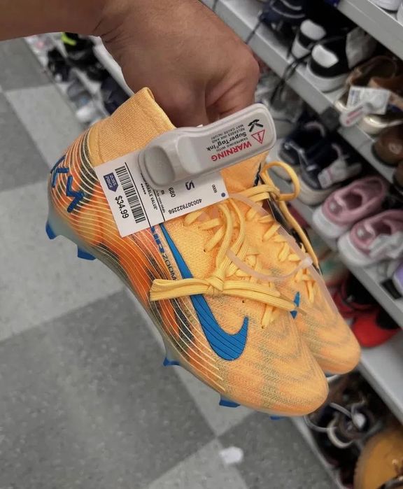 Sarakanoshka Nike Phanton madi in Bosniya sotiladi srochna!