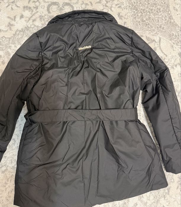 Продам куртку весна -осень MaxMara