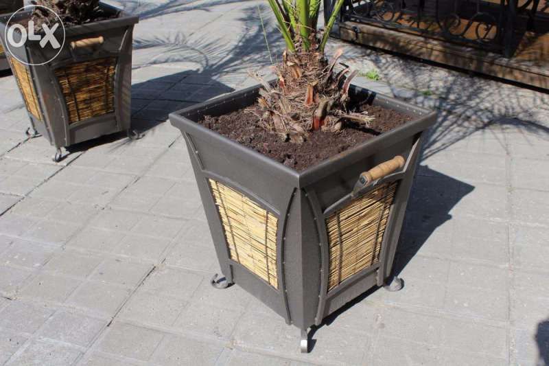 Кашпи-метални саксии