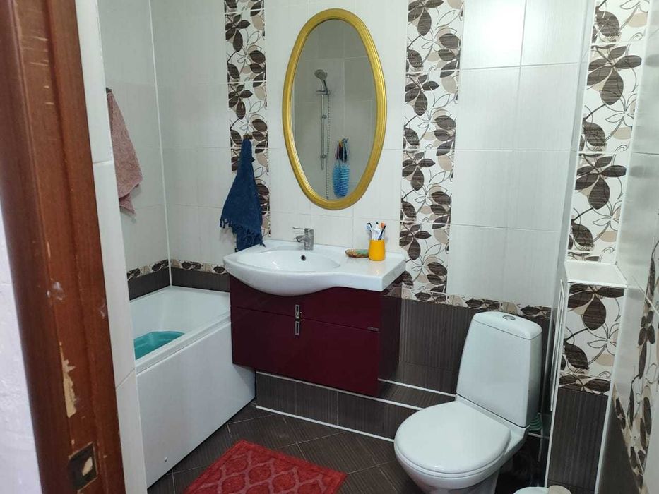 Срочно продам 2 х ур.кв. Женис