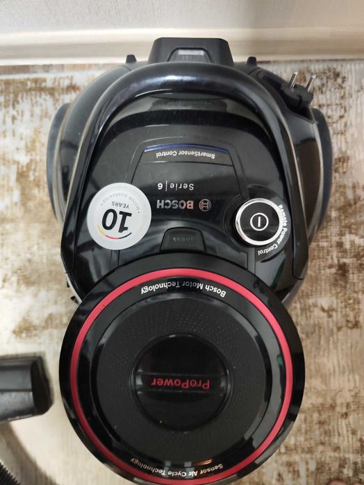 Пылесос Bosch BGS41POW1