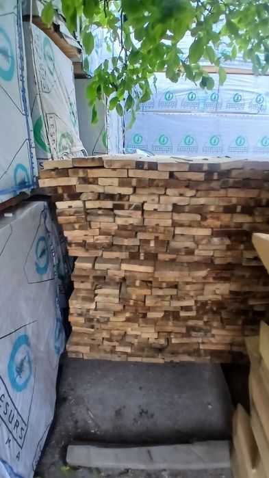 Taxta mahsulotlarimiza bor 10×10 brus, 8×5 bobldoq, 14×3.5 bobldoq