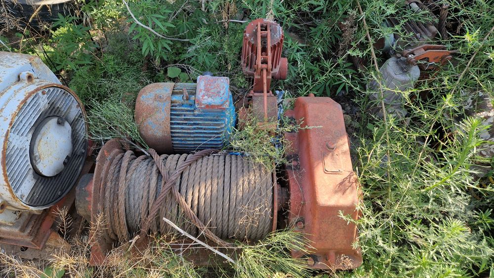 Лебёдка . . . ..