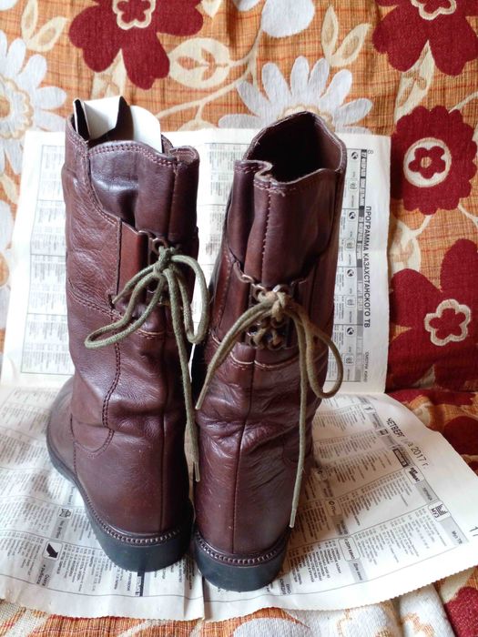 Сапоги коричневые  35 - 36 размер