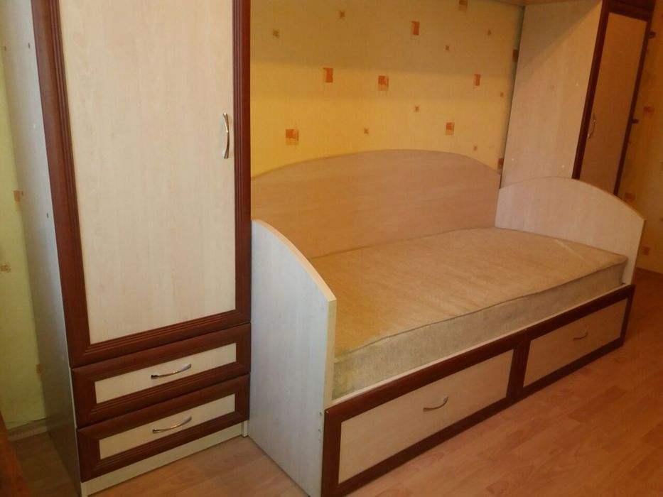 Спальный гарнитур