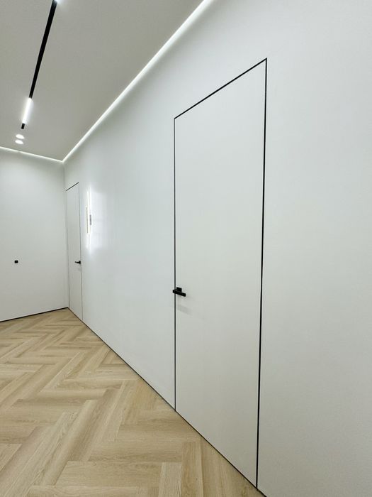 Скрытая б/у дверь