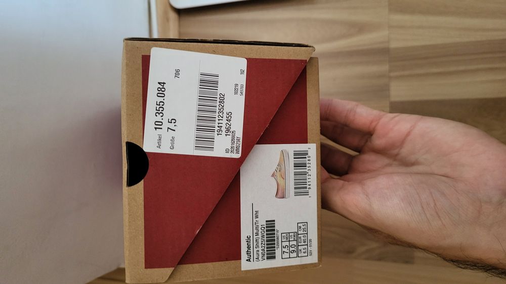 Vans femei aura shift multi/tr wht,marimea 40.5,noi,cu eticheta