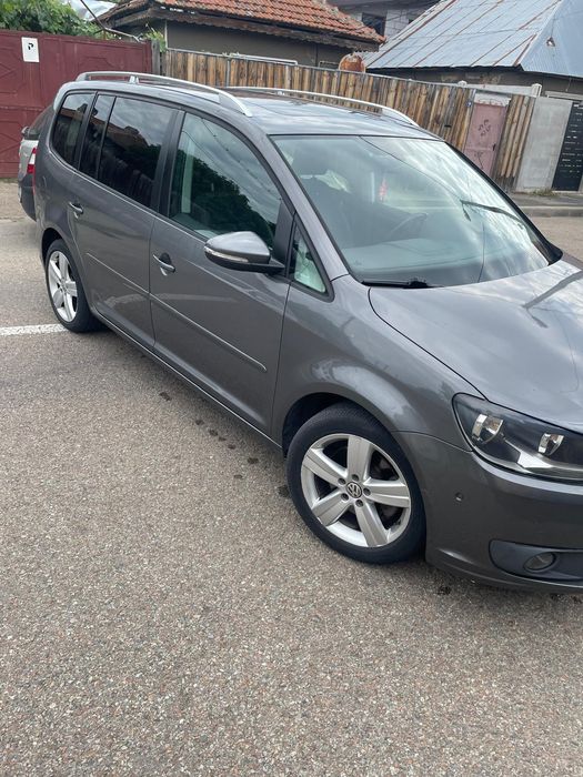 VOLKSWAGEN Touran 2012 — imagine 4