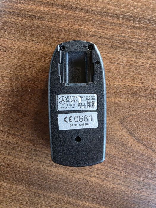 Оригинален Bluetooth адаптер за Mercedes-Benz