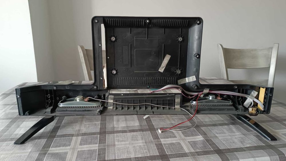 Телевизор Hisense 32", цял или на части