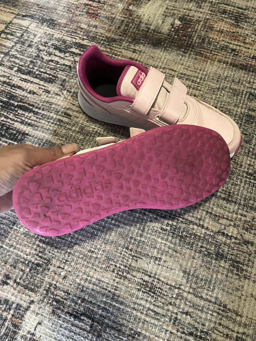 Маратонки adidas за момиче