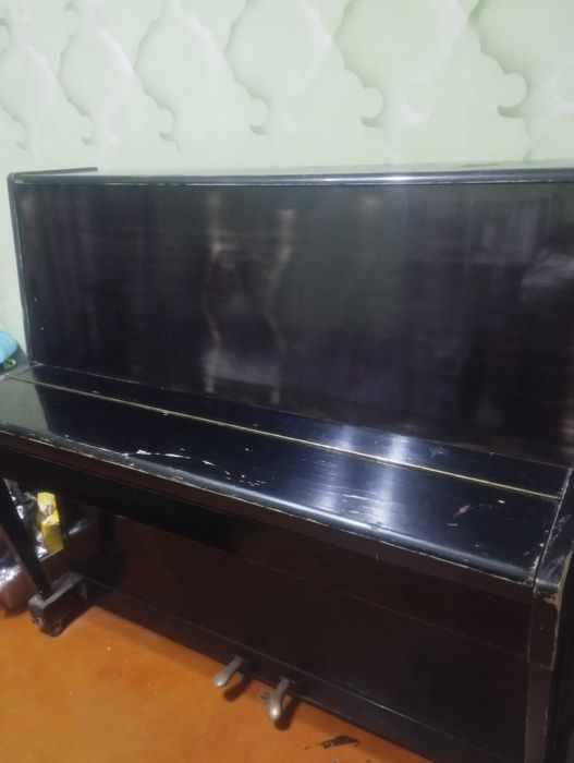 Продам пианино Б/У