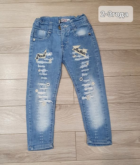 Детская одежда на девочку .