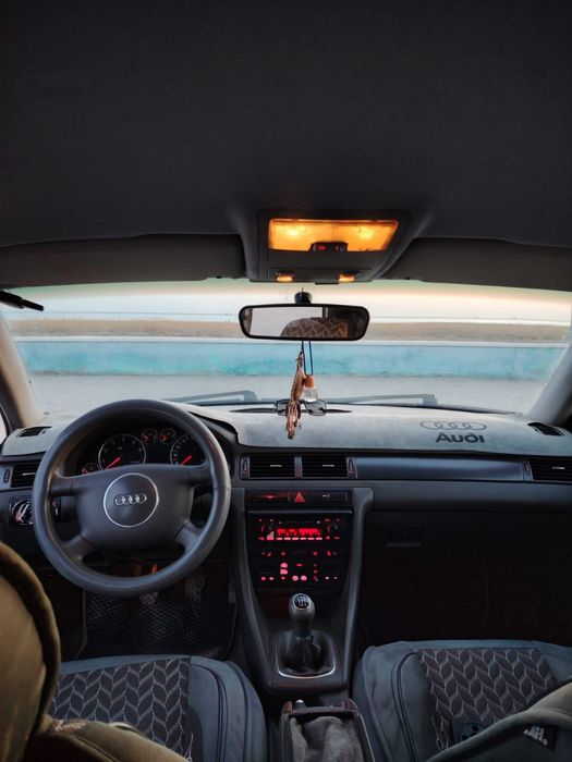 Ауди горбатый 2001 год