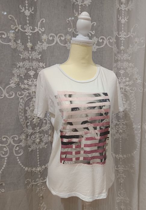 Tricou Guess mărimea M/L