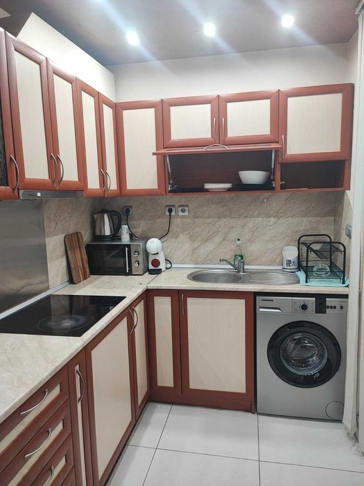 Дава се под наем Тристаен апартамент в Стара Загора, Била - 124 кв.м за 650 € - Снимка #4